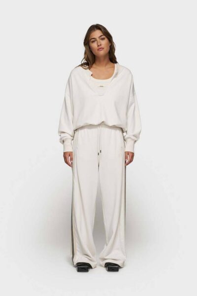 V-neck double sweater cleansing kit 10 DAYS