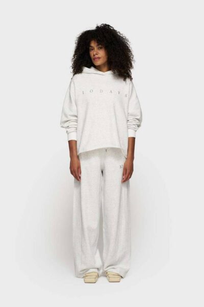 Cropped statement logo hoodie white mel. 10 DAYS