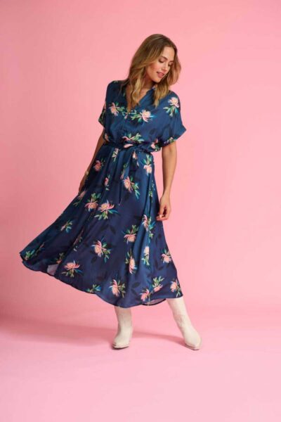 Lynn expressive flower dress Pom Amsterdam