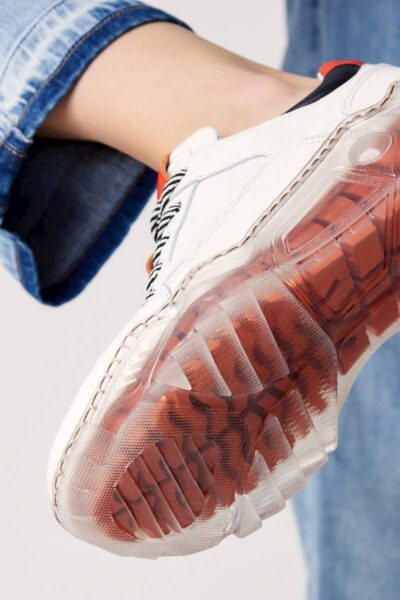 Sneaker transparent sole shell Summum Woman