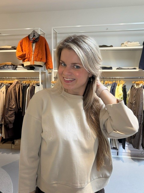 Elan sweater embroidery off white Aimee The Label - Afbeelding 4