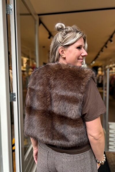 Isla fake fur waistcoat brown Aimee The Label