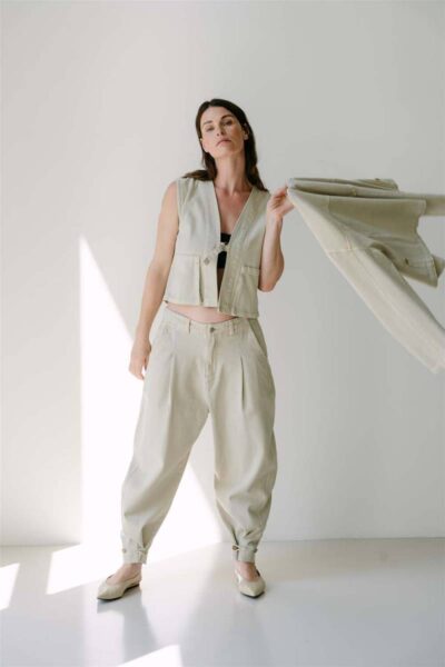 Yelena jeans beige Aimee The Label