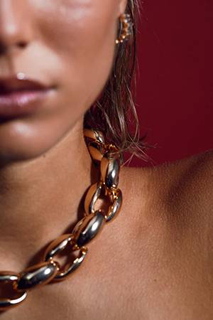 Samantha Necklace Gold L Bow19