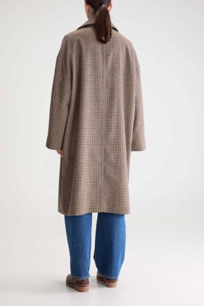 Jaguar coats display A Bellerose