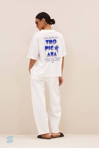 Jade dancing t-shirt white By-Bar Amsterdam