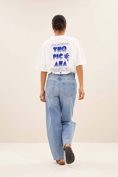 Jade dancing t-shirt white By-Bar Amsterdam