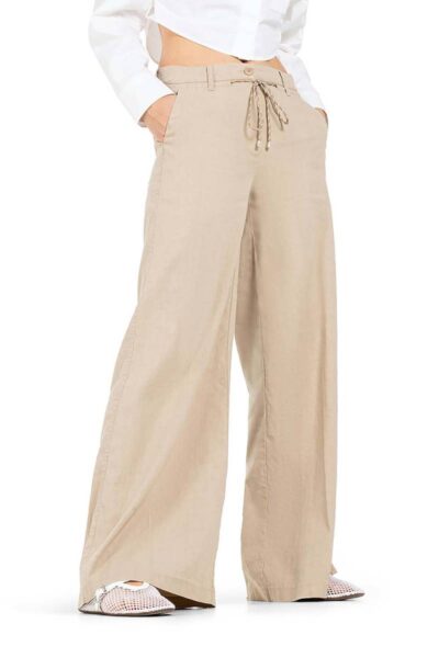 Adrienne summer linen stretch flat white Cambio