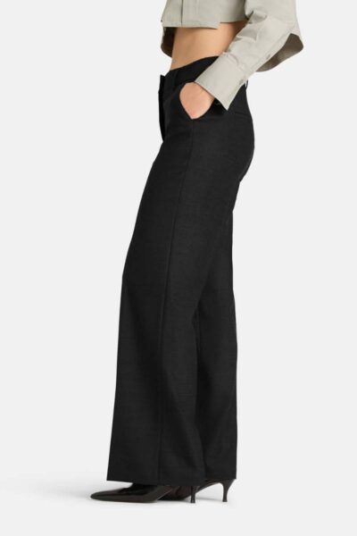 Amelie wool mix gabardine black Cambio