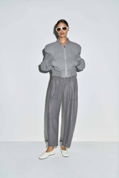 October Studio87 jersey light grey mel. Cambio