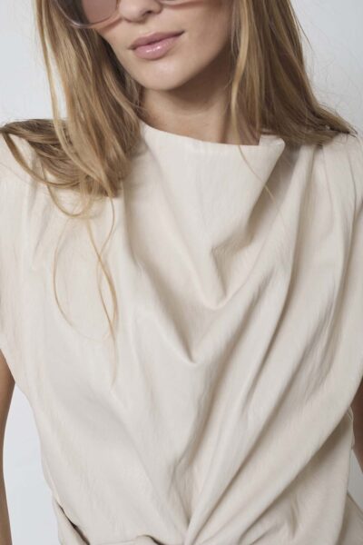 Gitt pleat top bone Co’Couture