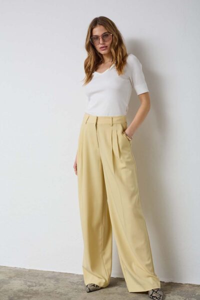 Nilan pleat LL pant pale yellow Co’Couture