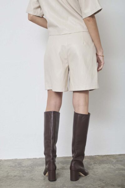 Gitt pleat shorts bone Co’Couture