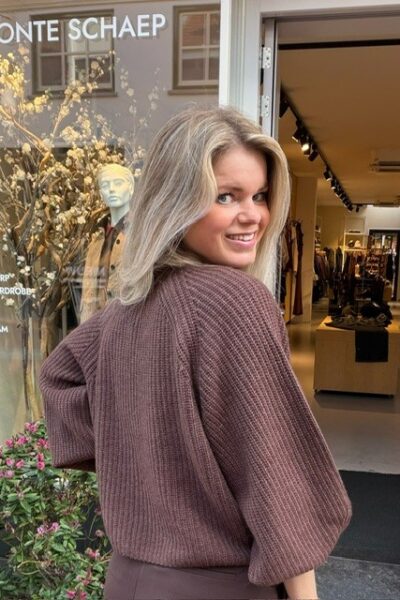 Alvia barrel sleeve knit bown Co’Couture