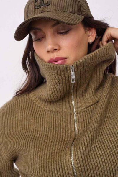Row nzip knit cardigan army Co’Couture