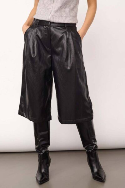 Gitt pleat bermuda black Co’Couture