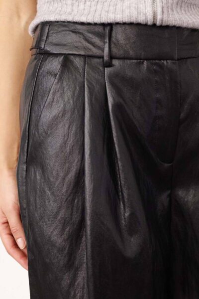 Gitt pleat bermuda black Co’Couture