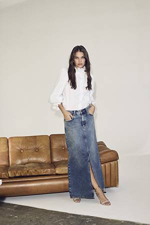 Darin long slit skirt denim blue Co’Couture