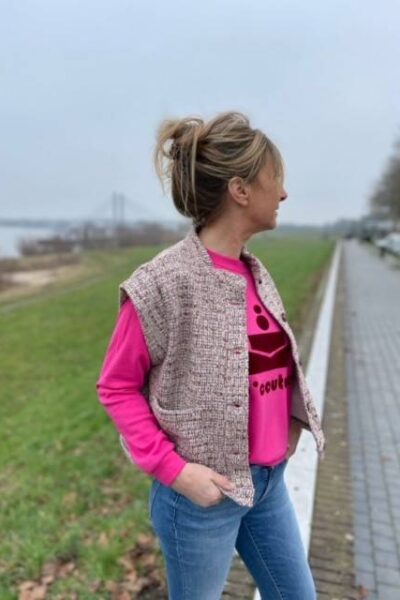 Gaiamaia boucle vest pink Co’Couture