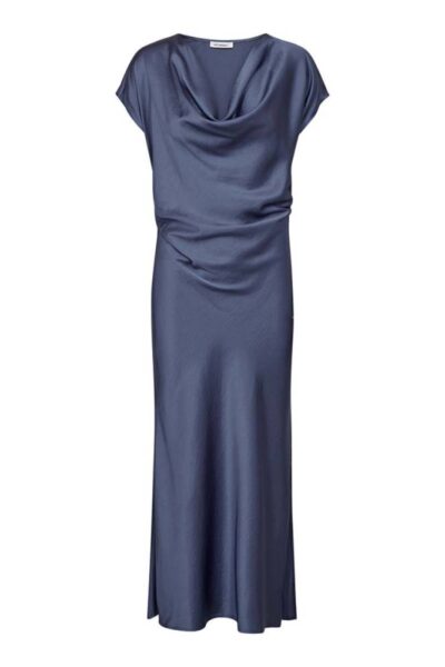Idun wing dress dusty blue Co’Couture