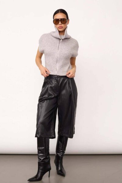 Gitt pleat bermuda black Co’Couture