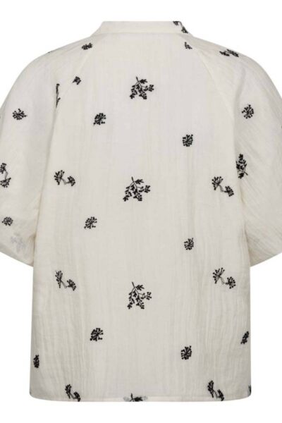 Colleen ss v-shirt of white Co’Couture
