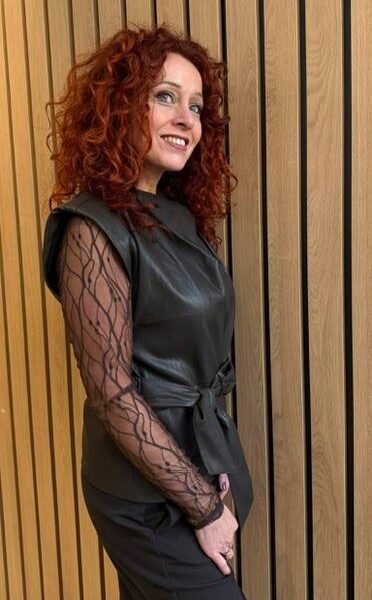 Gitt pleat top dark brown Co’Couture