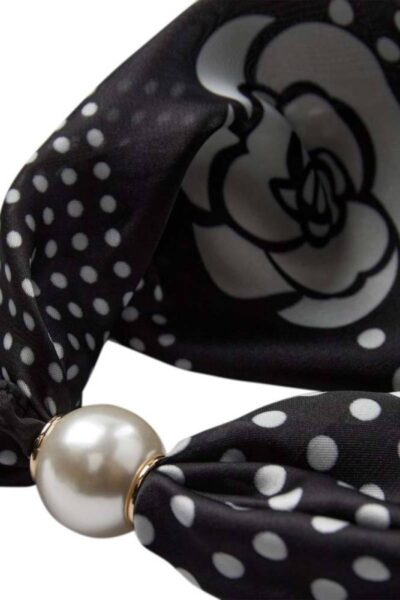 Pearl scarf black dot Co’Couture