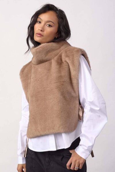 Fera faux collar creme Co’Couture