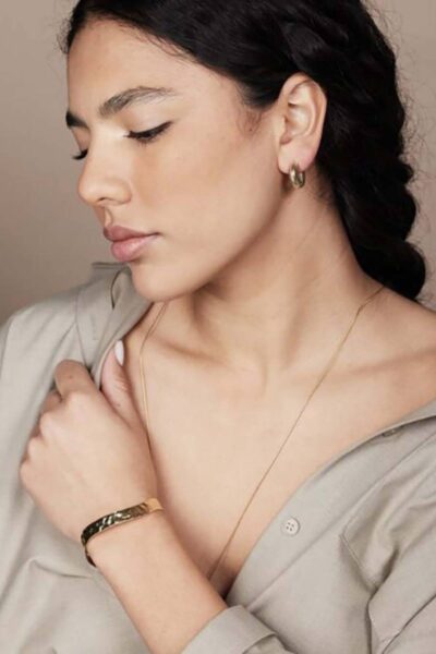 Gehamerde organic bangle Ellen Beekmans