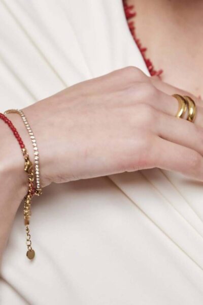 Fijn koraal armbandje rood Ellen Beekmans