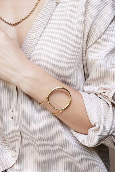 Brede bangle met open cirkel Ellen Beekmans