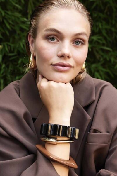 Platte organische scharnierarmband Ellen Beekmans