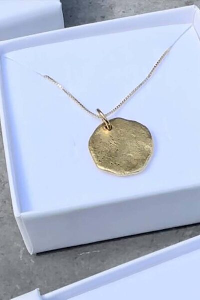 Glansketting met org. munt Ellen Beekmans