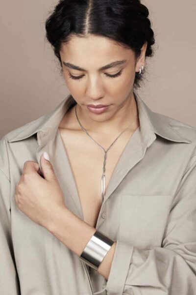 Lange zilveren snake ketting Ellen Beekmans