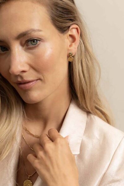 Oorstekers gehamerde muntjes Ellen Beekmans