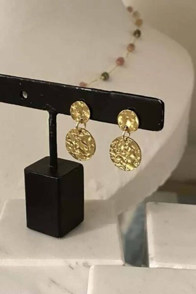 Oorstekers gehamerde muntjes Ellen Beekmans