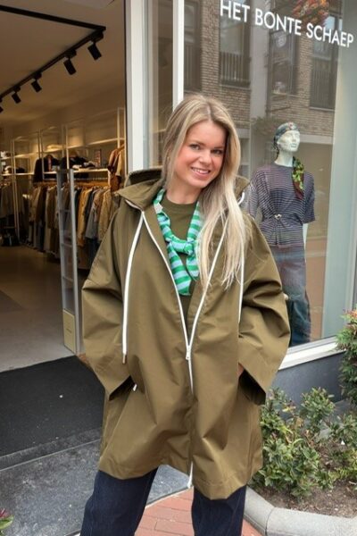 Krimson oversized rain coat dusty green Essentiel