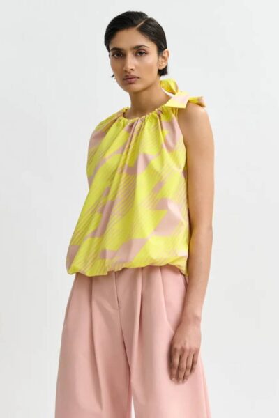 Jaylah smocked top C1 safety first Essentiel