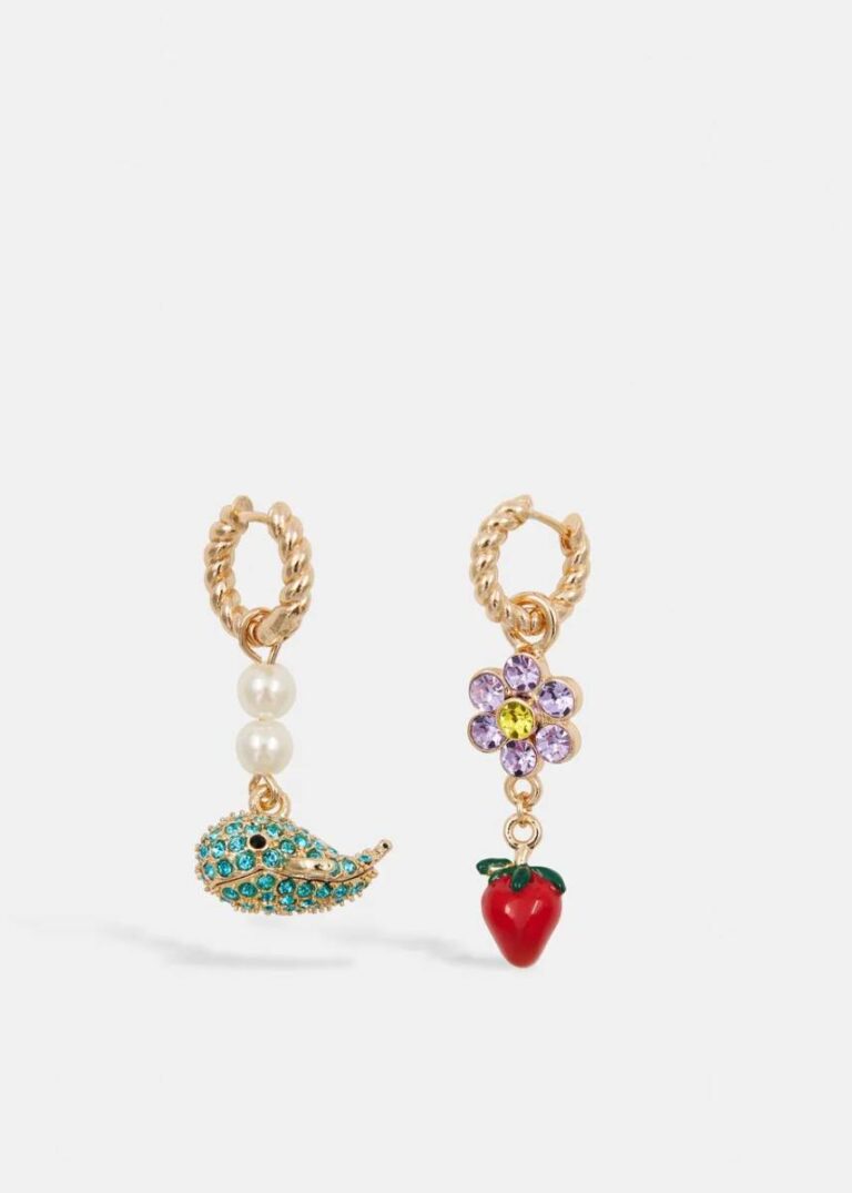 Jolan earrings with charms C1 lake view Essentiel