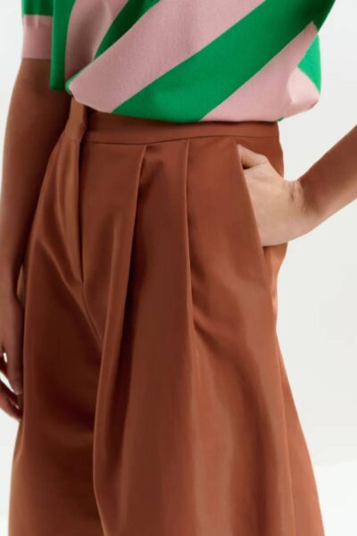 Jude barrel leg pants etruscan red Essentiel