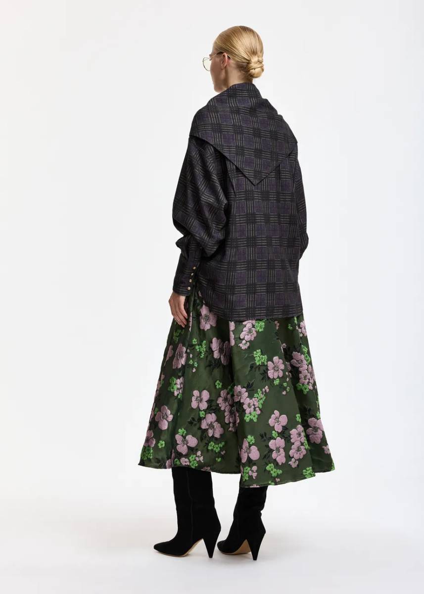 Kiss oversized shirt w/scarf C2 green Essentiel - Afbeelding 4