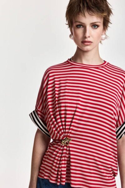 Kriss striped t-shirt w-brooch C4 fire Essentiel