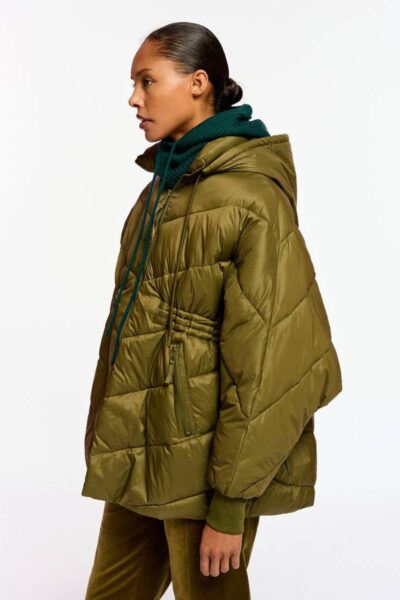 Editor puffer coat toy soldier Essentiel