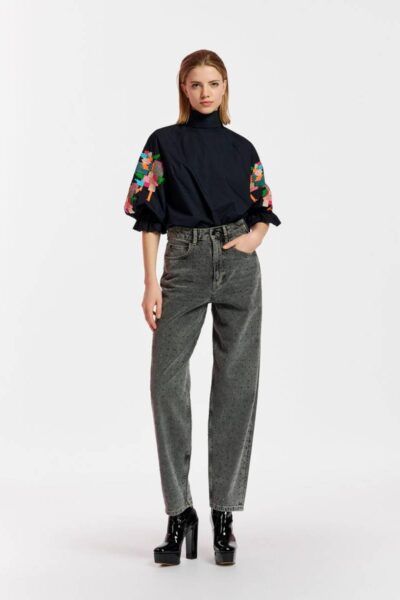 Eleanor embroidered sleeve top C2 black Essentiel