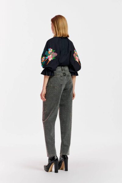 Eleanor embroidered sleeve top C2 black Essentiel