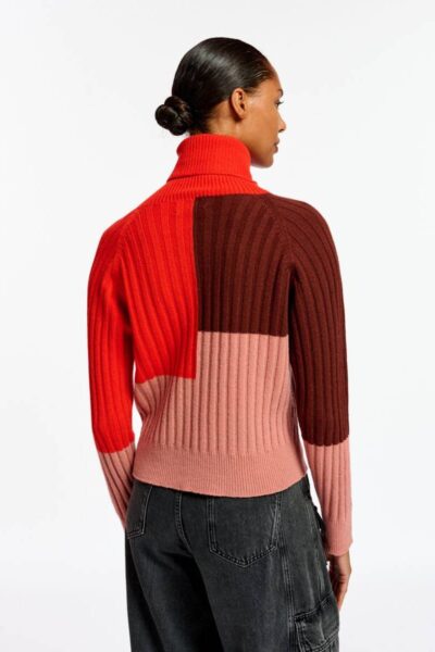 Embalm multi pullover C3 tiger blossom Essentiel