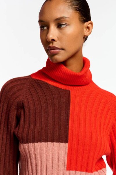 Embalm multi pullover C3 tiger blossom Essentiel