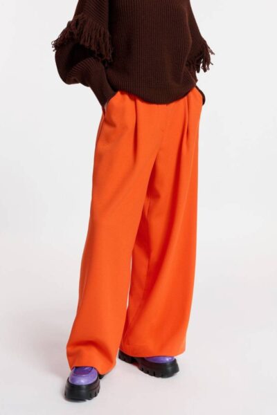 Employ pleated leg pants curcuma Essentiel