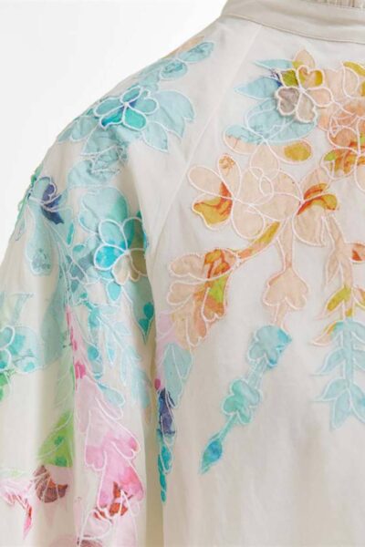 Hitrus appliqued detail top off white Essentiel